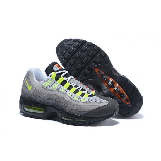 Kixify Unisex Nike Air Max 95 OG QS Blacksafety Orangevolt Kicks 810374-078