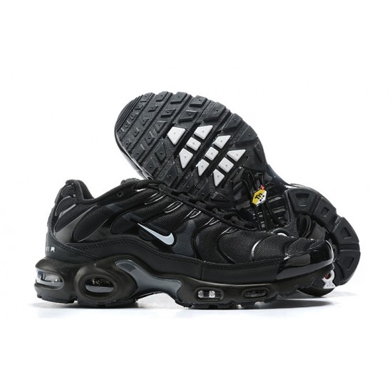 Kixify Men Nike Air Max Plus Tn Black Kicks CU3454-300