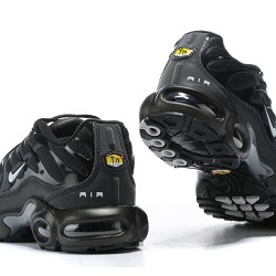 Kixify Men Nike Air Max Plus Tn Black Kicks CU3454-300