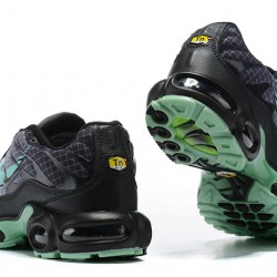 Kixify Men Nike Air Max Plus Tn Black Green Kicks CT1619-001