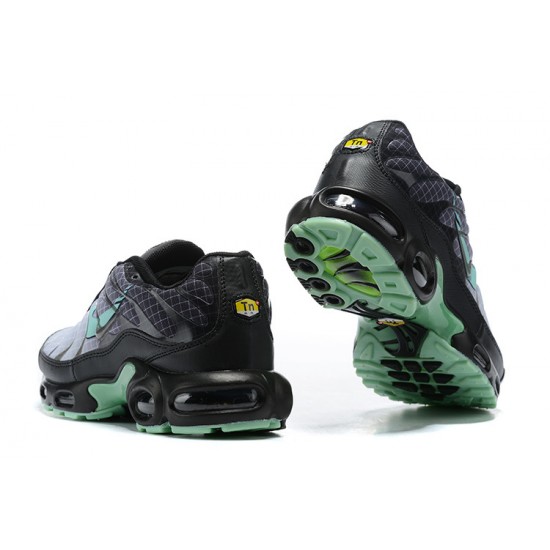 Kixify Men Nike Air Max Plus Tn Black Green Kicks CT1619-001